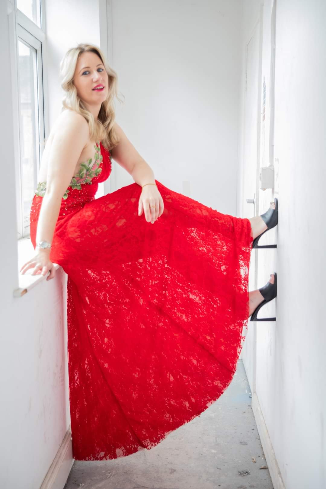 Rose Red Full Lace Gown